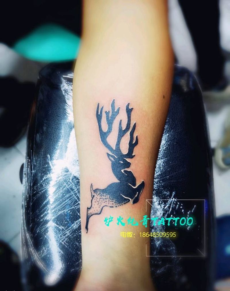 鹿纹身图片