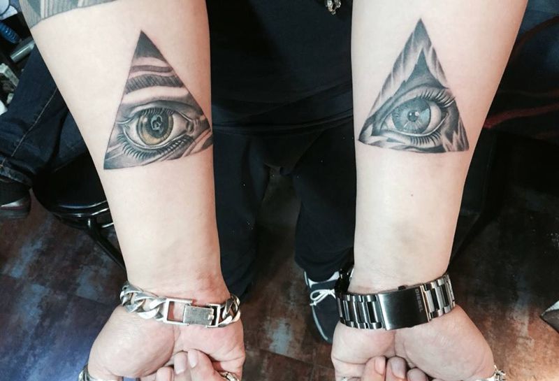 上帝之眼纹身图片_成品手臂鬼神宗教纹身图案