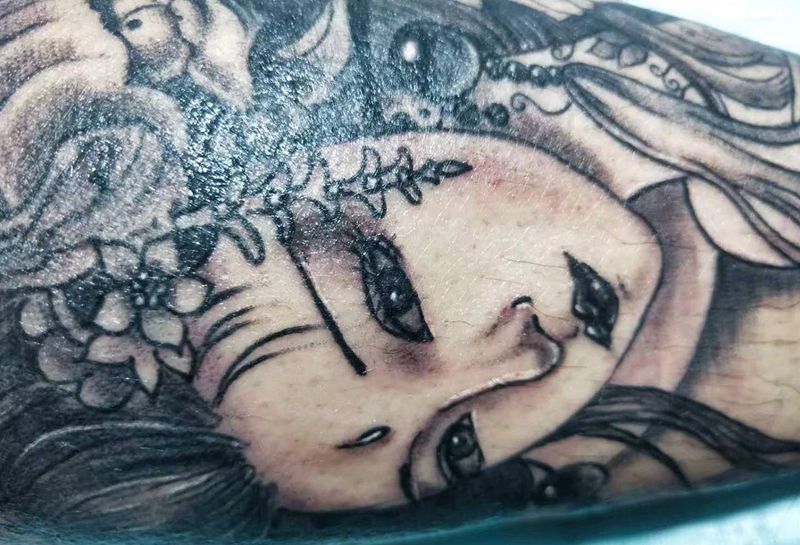 艺伎纹身图片_腿部新传统纹身图案