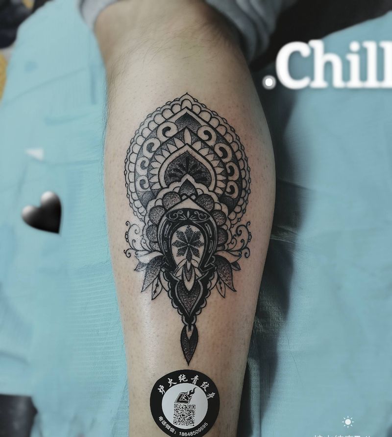 梵花纹身图片_腿部点刺图腾纹身图案