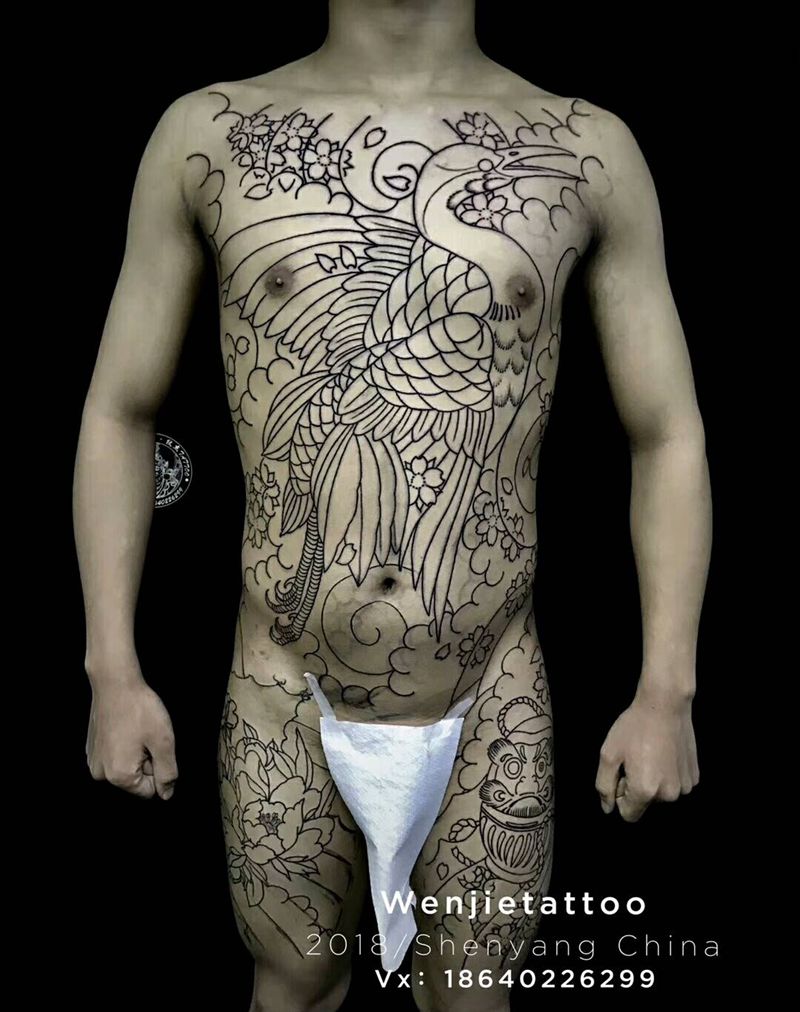 前胸老传统，基础线未完纹身图片_胸部老传统纹身图案