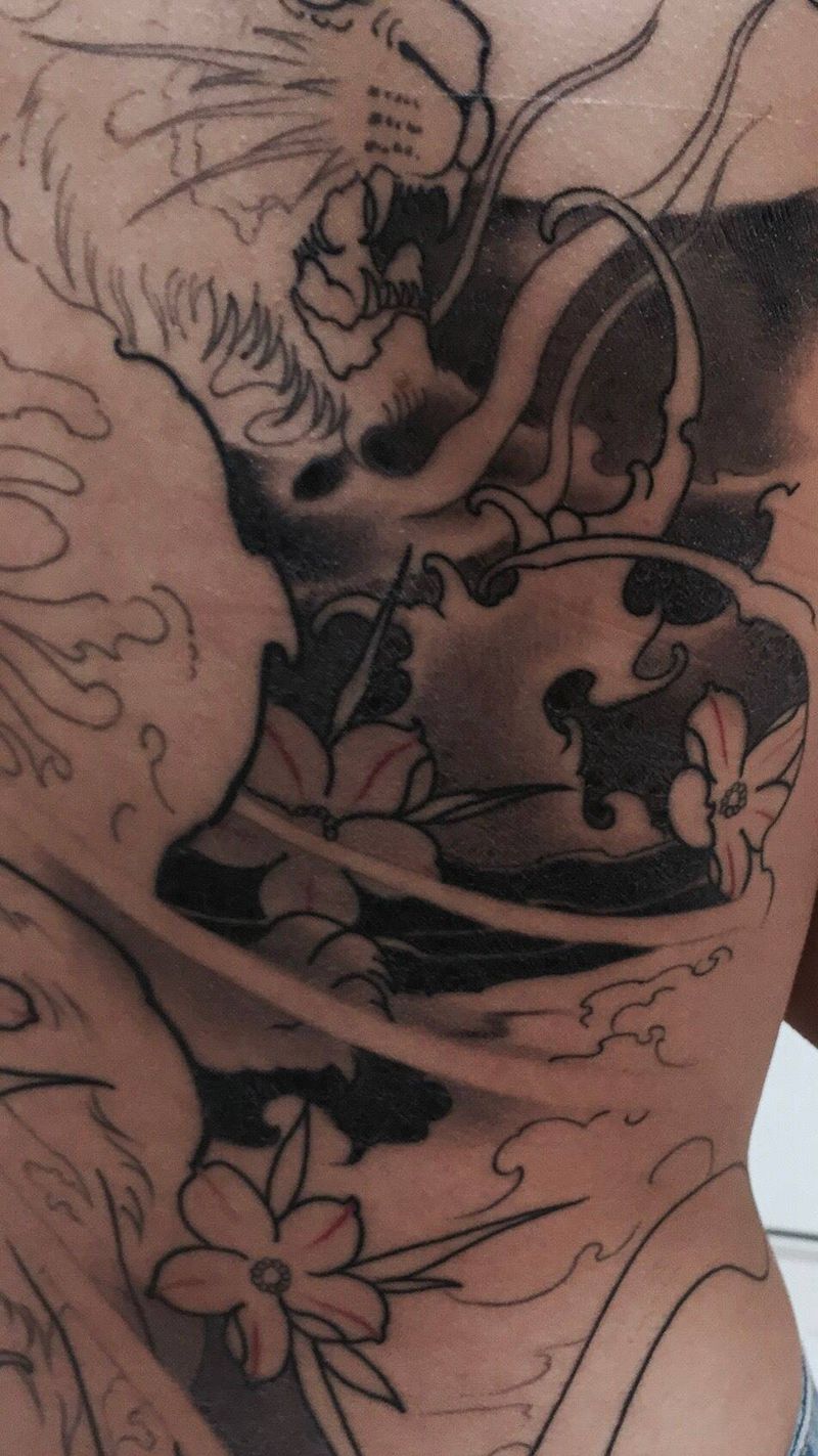 恢复中纹身图片