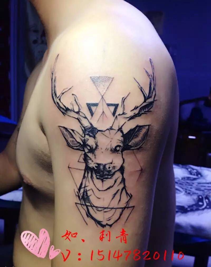 鹿纹身图片