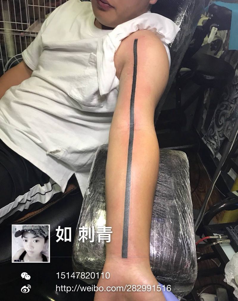 直线纹身图片
