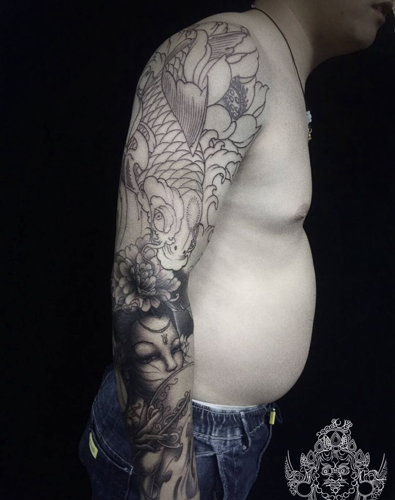 店内花臂纹身图片_手臂新传统纹身图案