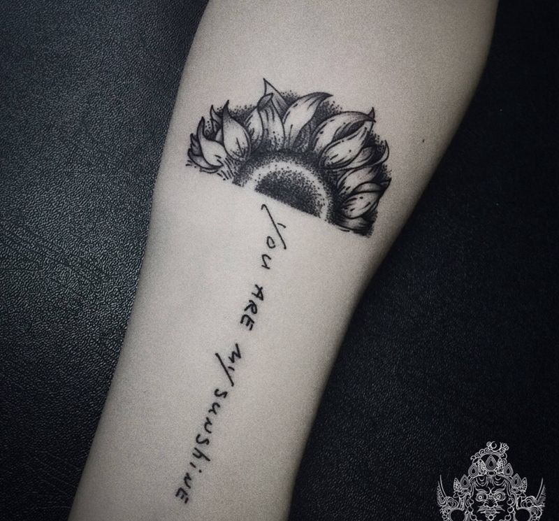 店内小清新纹身图片_手臂点刺小清新纹身图案