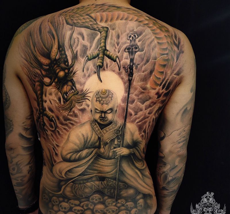 传统满背纹身图片_背部新传统纹身图案