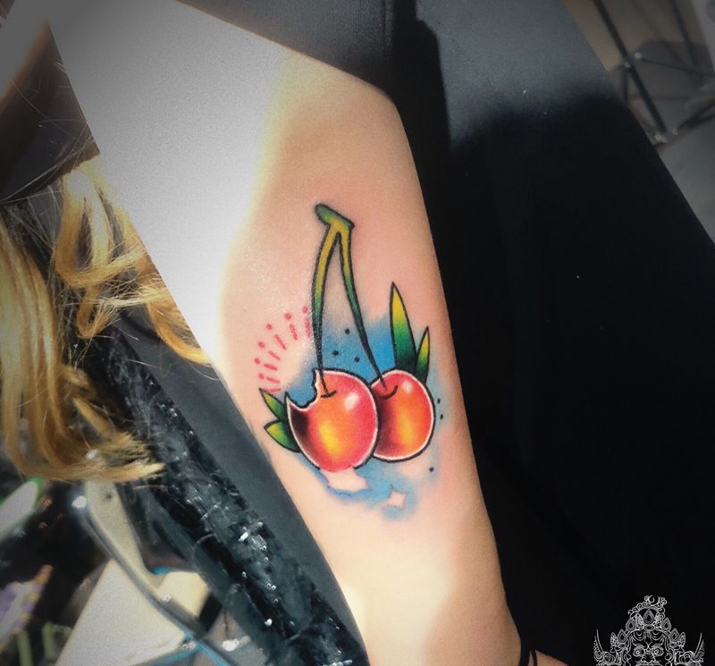 彩色小图纹身图片_手臂水彩纹身图案