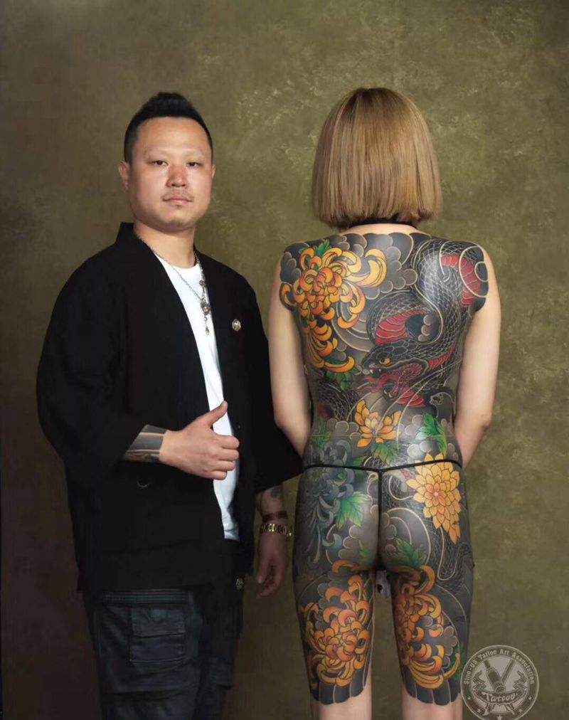 老传统 纹杰老师纹身图片_背部老传统纹身图案