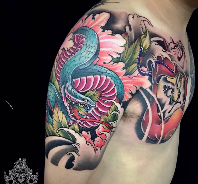 店内作品    新传统半甲纹身图片_手臂胸部新传统纹身图案