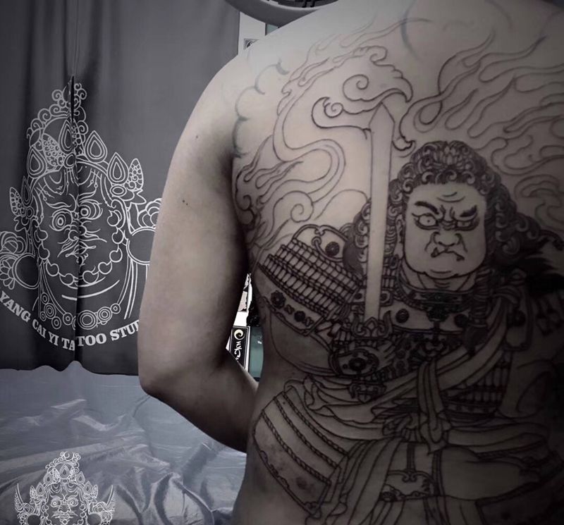 纹杰老师工作 不动明王纹身图片_背部老传统纹身图案
