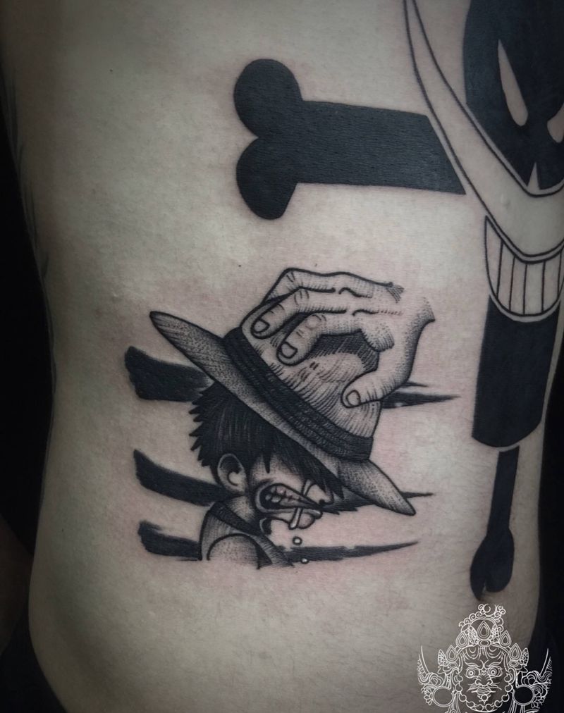 要成为海贼王的男人纹身图片_腰部腹部点刺纹身图案