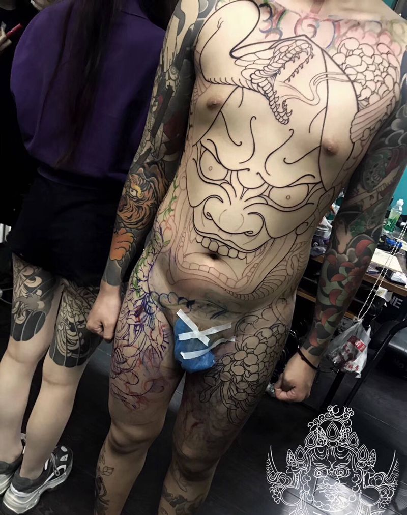 首席老师 纹杰 通体纹身图片_胸部老传统纹身图案