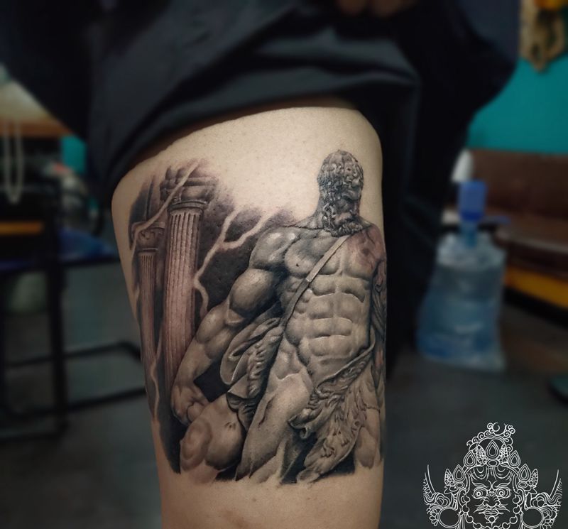 店内作 欧美黑灰进度纹身图片_腿部欧美写实纹身图案