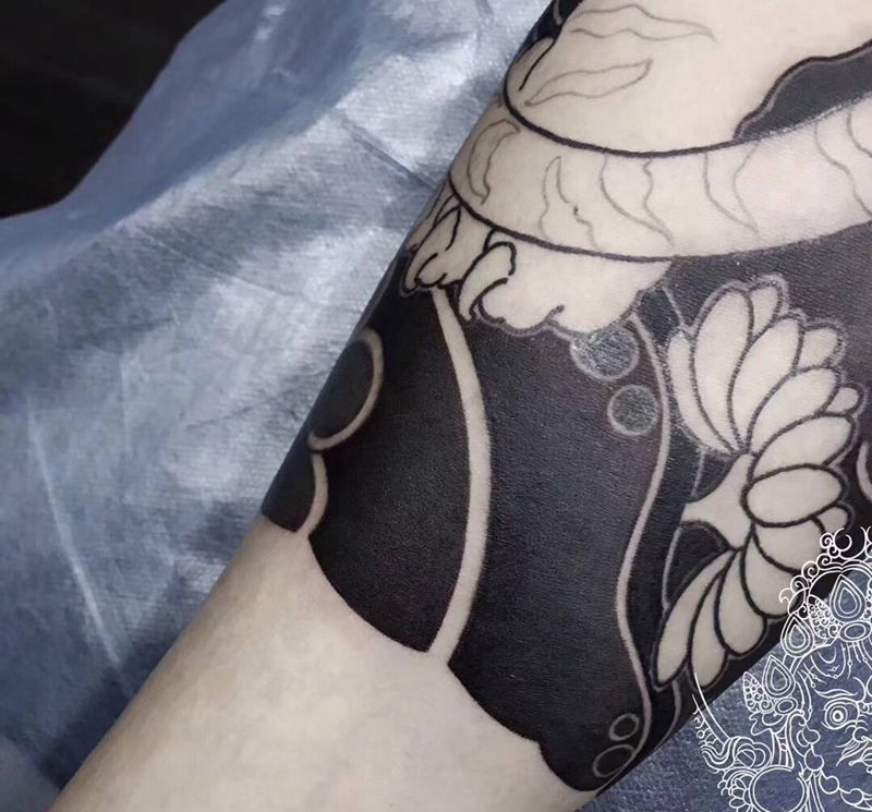 首席老师 纹杰工作 局部纹身图片_手臂老传统纹身图案