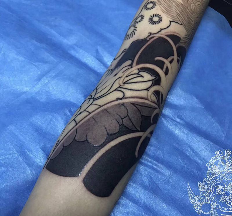 纹杰老师  老传统 局部纹身图片_手臂老传统纹身图案