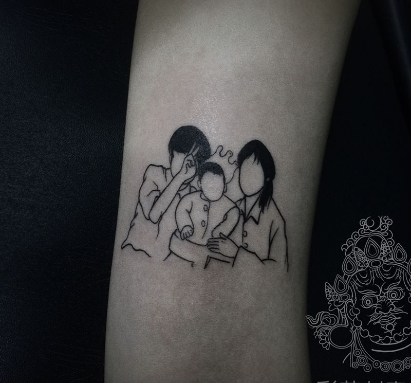 简约线条纹身纹身图片_手臂图腾点刺纹身图案