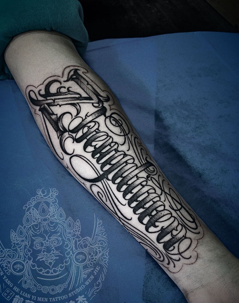 手绘花体纹身图片_手臂花体字纹身图案