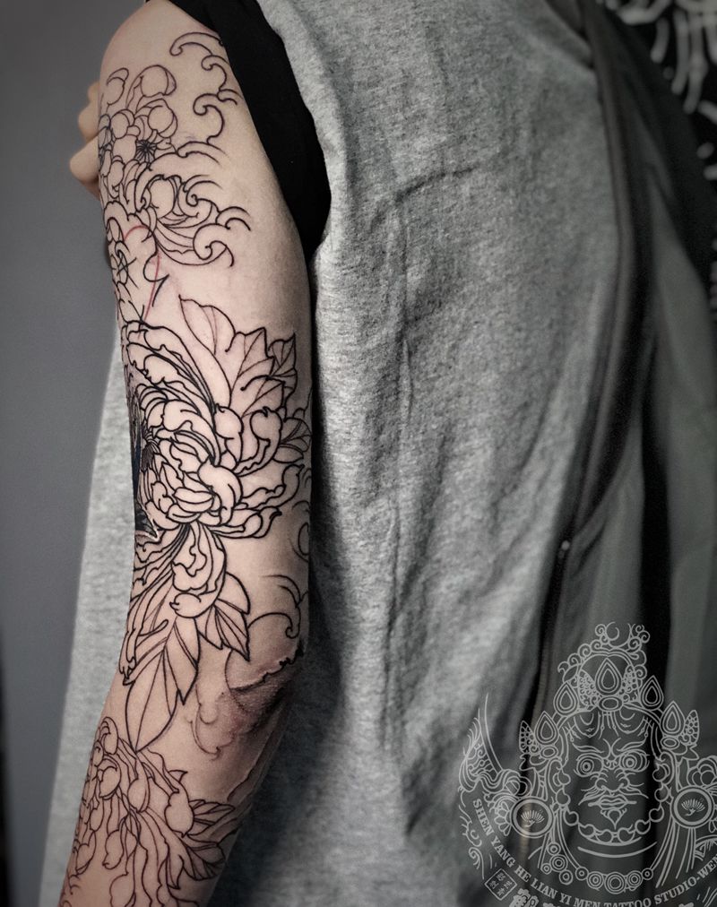 基础线纹身图片_手臂新传统纹身图案