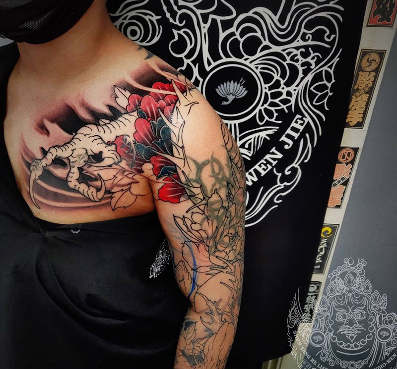 花臂遮盖进度纹身图片_手臂新传统纹身图案