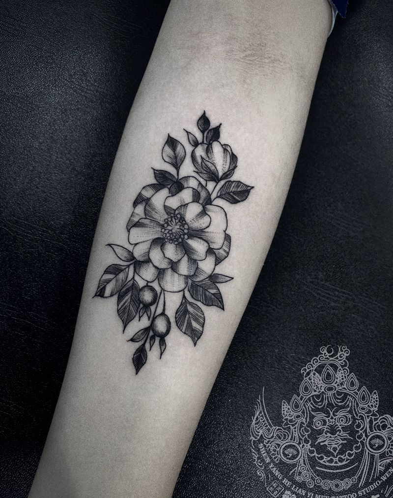 素花小清新纹身图片_手臂点刺纹身图案