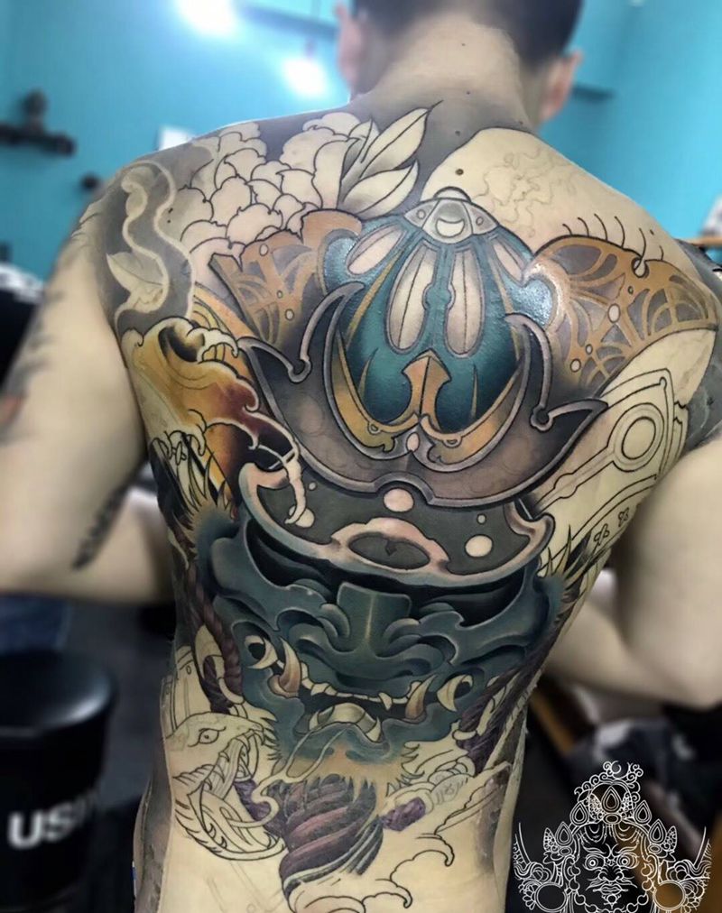 纹杰老师工作进度纹身图片_背部新传统纹身图案