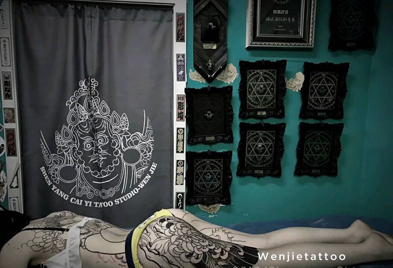 纹杰老师工作，老传统进度10%纹身图片_背部老传统纹身图案