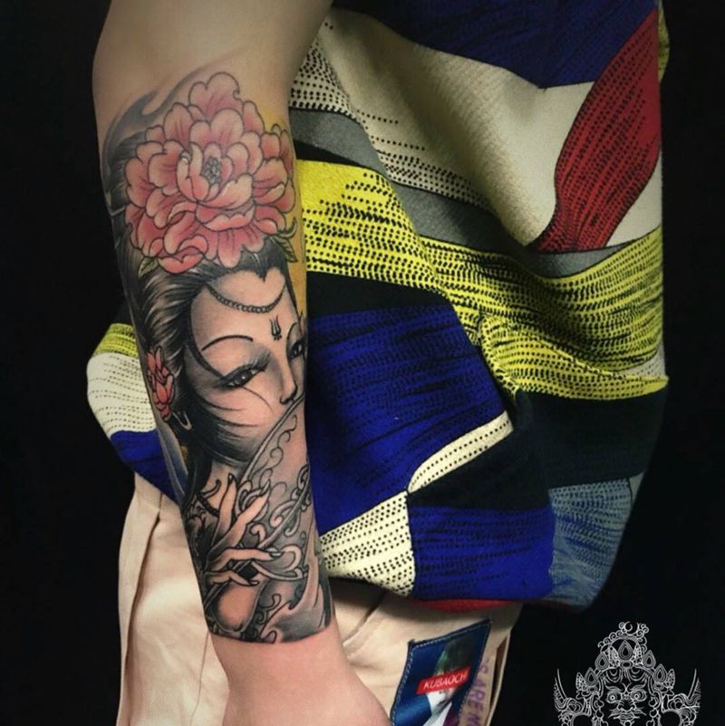 小臂艺妓纹身图片