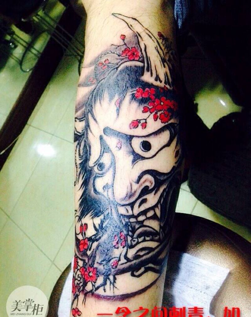 包小腿纹身图片