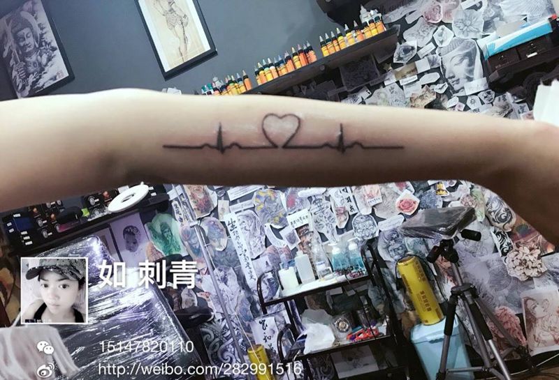 心电图纹身图片