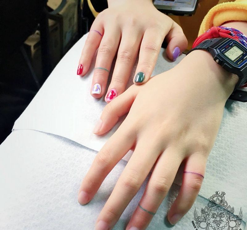 最近很火的小线条纹身图片_手部小清新纹身图案