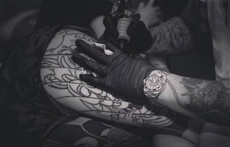 纹杰老师工作，帅气纹身图片_臀部背部老传统纹身图案