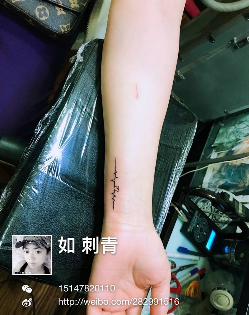 心电图纹身图片