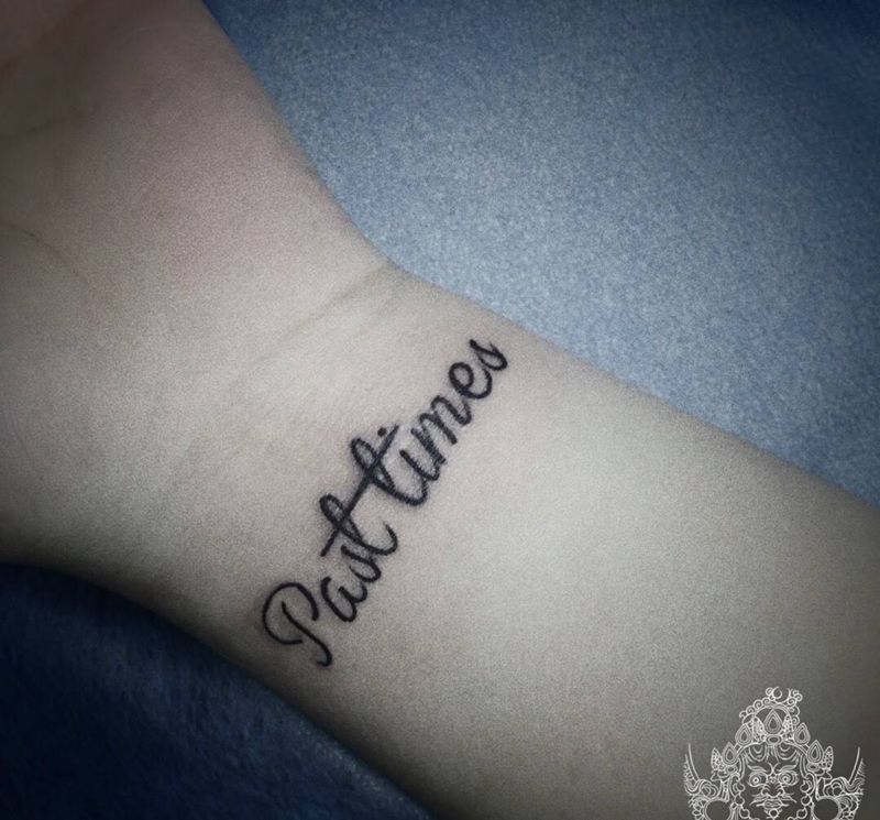 清新字母纹身图片_手臂图腾纹身图案