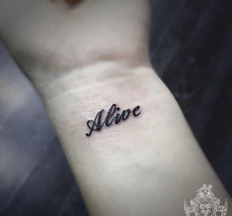 店内小清新纹身图片_背部手臂小清新纹身图案