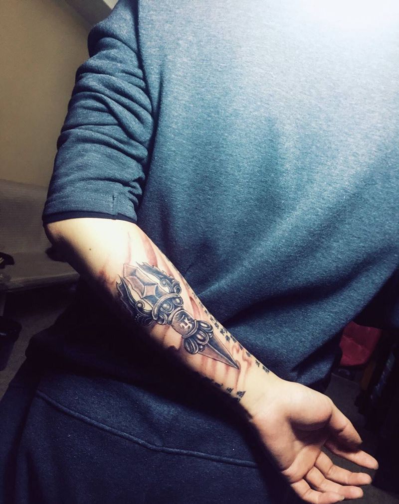 降魔杵纹身图片