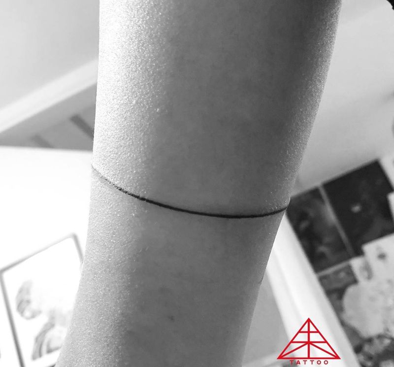 没封口的圈纹身图片