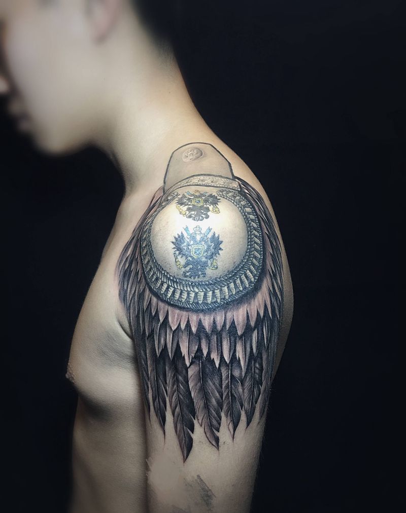 俄罗斯帝国肩章纹身图片_肩部欧美写实纹身图案