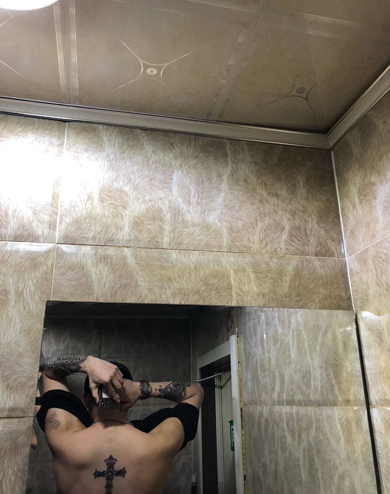 买家秀纹身图片_颈部背部New SchoolOld School买家秀纹身图案