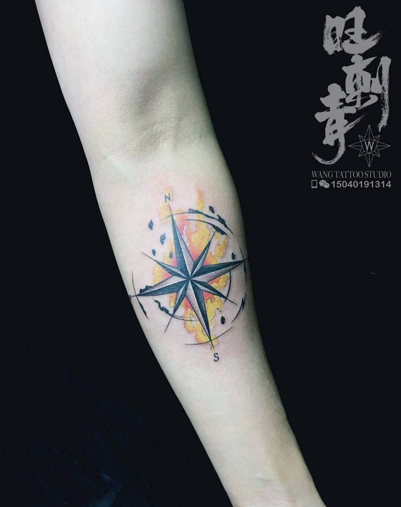 指南针纹身图片_手臂New School纹身图案