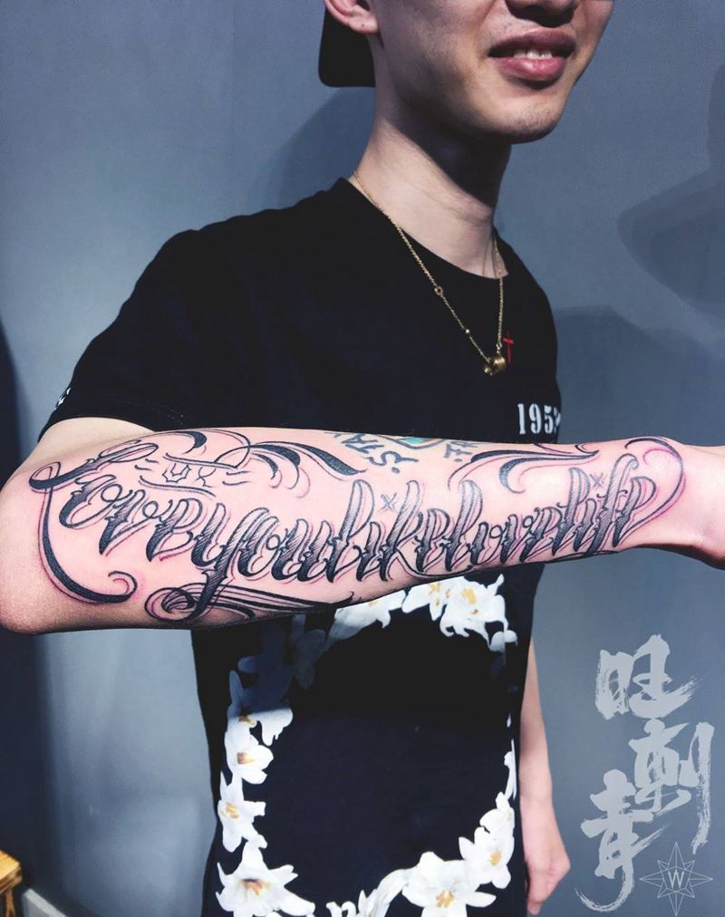 奇卡诺花体字纹身图片_成品手臂欧美字符纹身图案