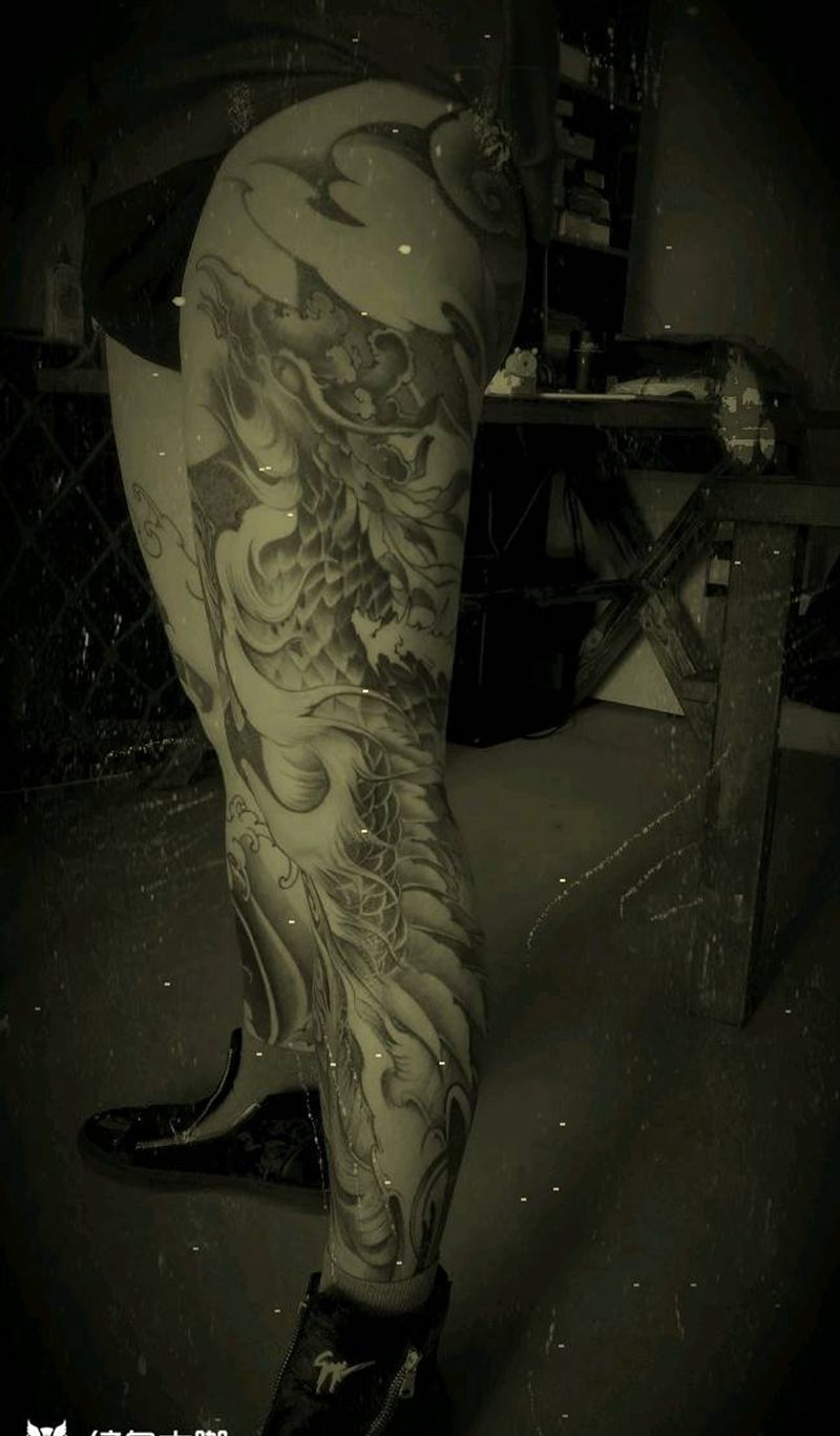 未完纹身图片_腿部新传统纹身图案