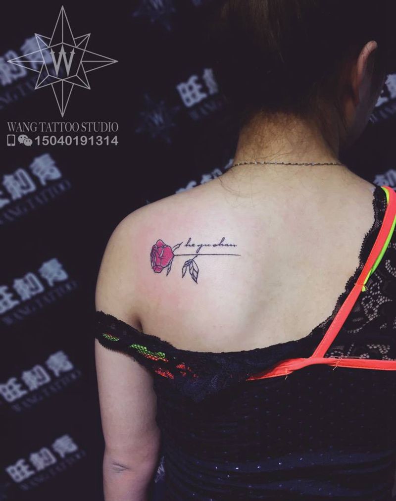一朵玫瑰纹身图片_成品背部欧美清新植物纹身图案