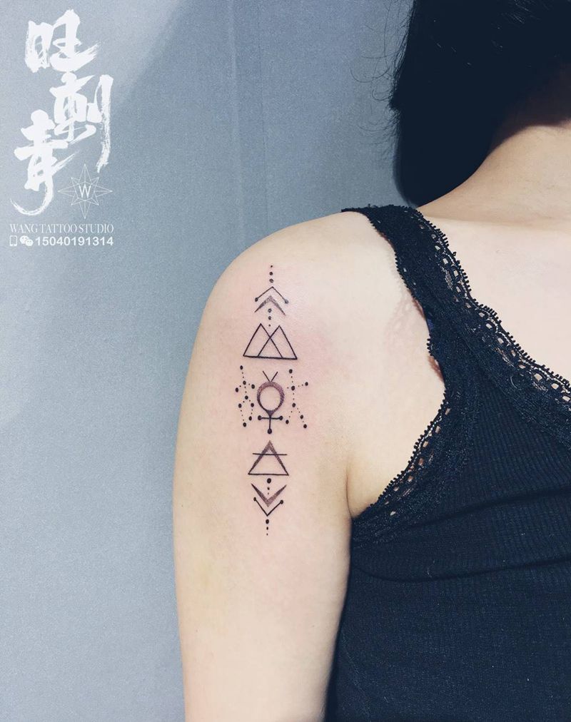 小清新纹身图片_颈部肩部水彩几何小清新纹身图案