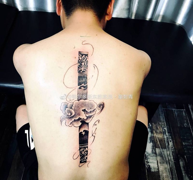 金箍棒纹身图片