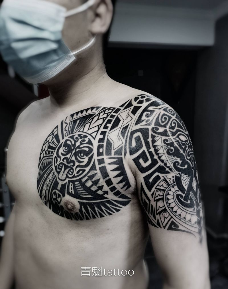 玛雅图腾纹身图片_胸部手臂图腾纹身图案
