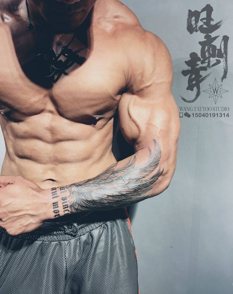 翅膀纹身图片