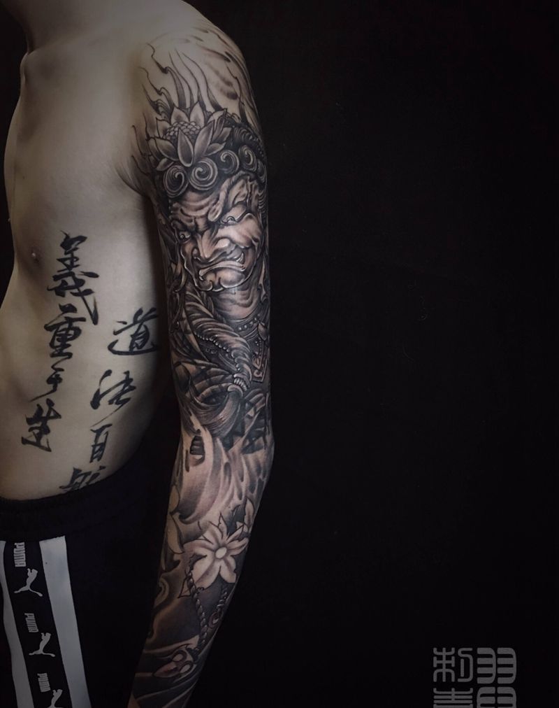 不动纹身图片
