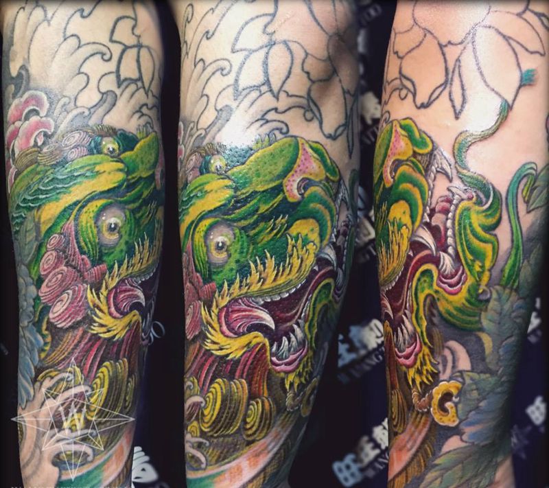 唐狮子纹身图片_成品手臂传统鬼神动物纹身图案