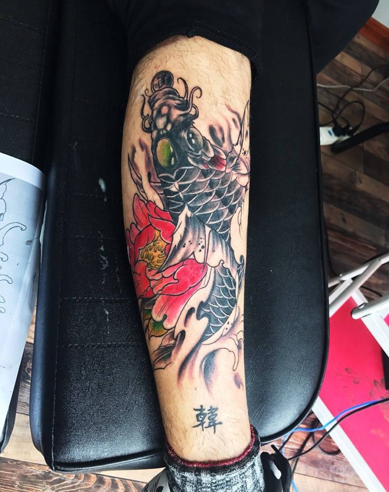 小腿鱼纹身图片